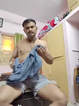 Snapshot of Frvgggghh chatting on 11-28-25, 09:12 Frvgggghh online show from 11-28-25, 09:12