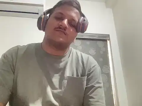 chiikuloveu online show from 02-13-26, 05:14