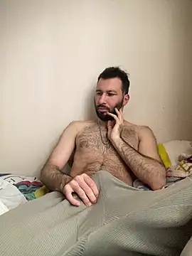 Snapshot of speddy34 chatting on 04-18-26, 08:40 speddy34 online show from 04-18-26, 08:40