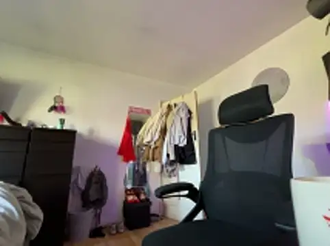 Snapshot of Prill940 chatting on 04-08-26, 08:25 Prill940 online show from 04-08-26, 08:25