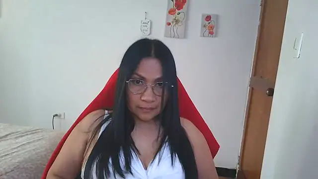 LissafeetHott online show from 06-17-26, 07:48