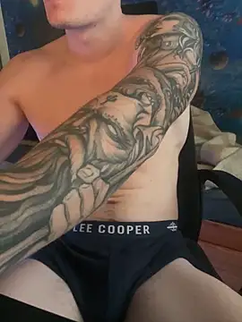 Snapshot of fronkie9384 chatting on 12-01-25, 10:20 fronkie9384 online show from 12-01-25, 10:20