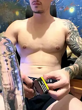 Snapshot of fronkie9384 chatting on 01-13-26, 08:14 fronkie9384 online show from 01-13-26, 08:14