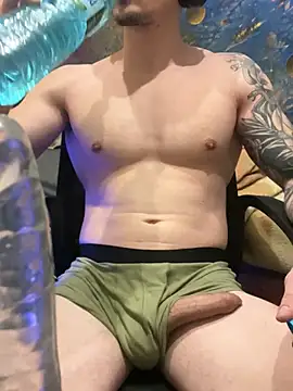 Snapshot of fronkie9384 chatting on 02-23-26, 08:50 fronkie9384 online show from 02-23-26, 08:50