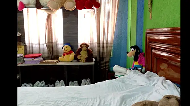  Charlize theron  online show from 04-02-26, 06:49