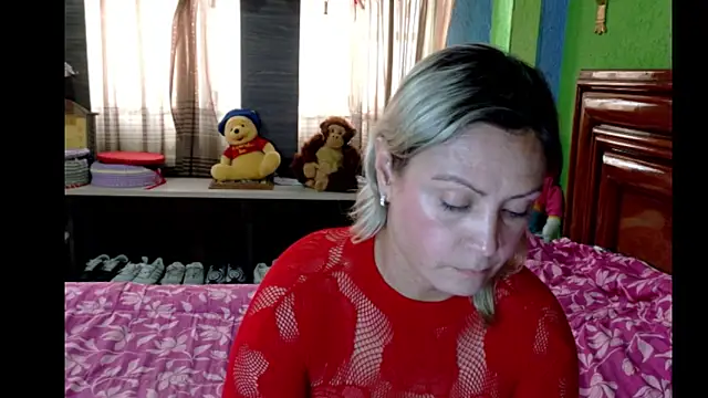  Charlize theron  online show from 04-21-26, 08:23