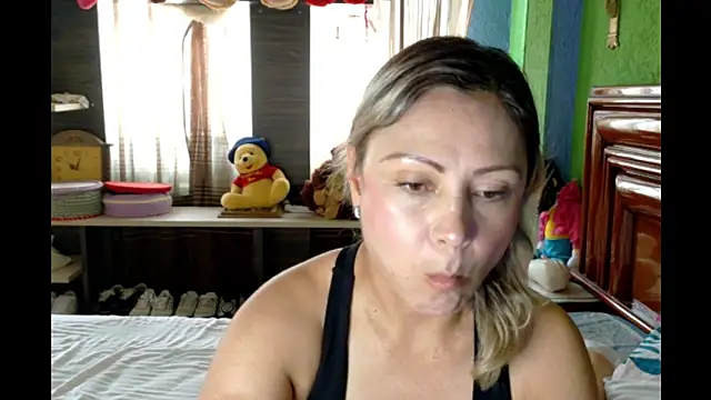  Charlize theron  online show from 05-20-26, 07:20