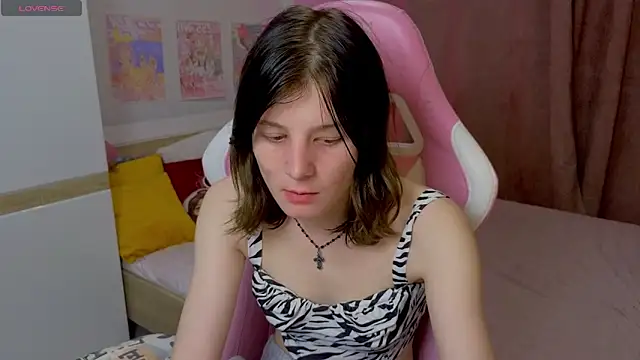 EllinEverly online show from 06-19-26, 10:24