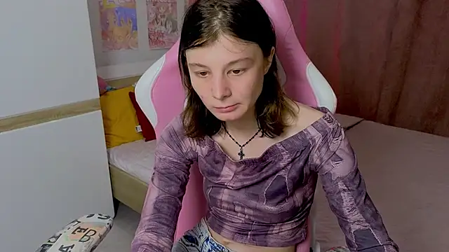 EllinEverly online show from 06-21-26, 10:01