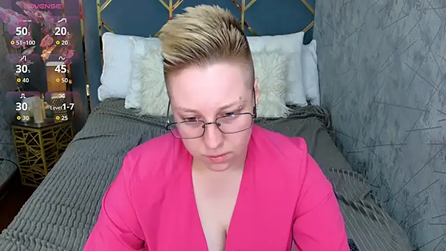Snapshot of AlexandraGreen chatting on 09-08-25, 09:25 AlexandraGreen online show from 09-08-25, 09:25