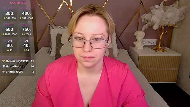 AlexandraGreen online show from 04-28-26, 02:49