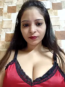 Snapshot of QUEEN-ADITI chatting on 10-21-25, 03:35 QUEEN-ADITI online show from 10-21-25, 03:35