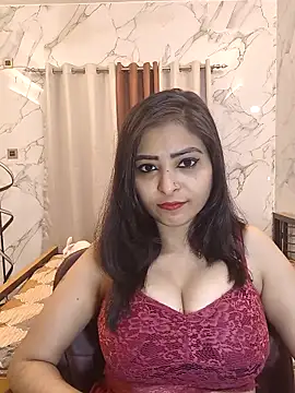 QUEEN-ADITI online show from 02-24-26, 04:27