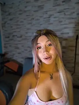 Ella rr online show from 04-18-26, 01:31