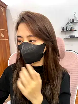 Snapshot of Mochi21 chatting on 12-21-25, 05:47 Mochi21 online show from 12-21-25, 05:47