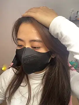 Snapshot of Mochi21 chatting on 01-10-26, 04:14 Mochi21 online show from 01-10-26, 04:14