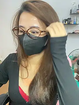 Snapshot of Mochi21 chatting on 01-17-26, 03:22 Mochi21 online show from 01-17-26, 03:22