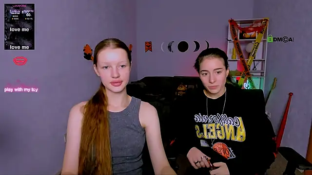 Snapshot of khloebeauty chatting on 10-26-25, 08:26 khloebeauty online show from 10-26-25, 08:26