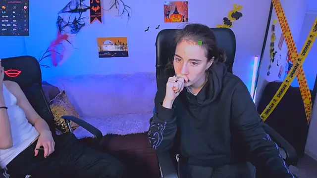 Snapshot of khloebeauty chatting on 11-04-25, 08:41 khloebeauty online show from 11-04-25, 08:41