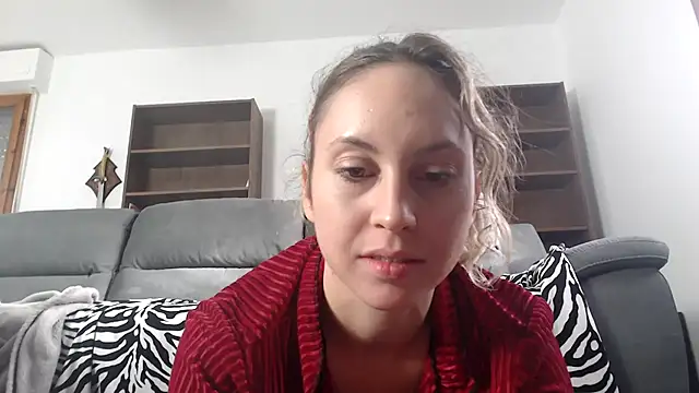 L Sofia online show from 10-24-25, 02:13