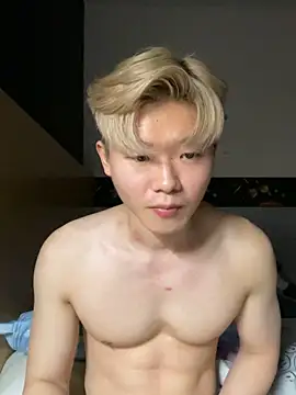 Snapshot of zachlee_69 chatting on 10-22-25, 08:08 zachlee 69 online show from 10-22-25, 08:08