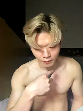 Snapshot of zachlee_69 chatting on 11-08-25, 11:25 zachlee 69 online show from 11-08-25, 11:25