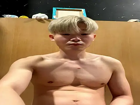 Snapshot of zachlee_69 chatting on 12-01-25, 10:26 zachlee 69 online show from 12-01-25, 10:26