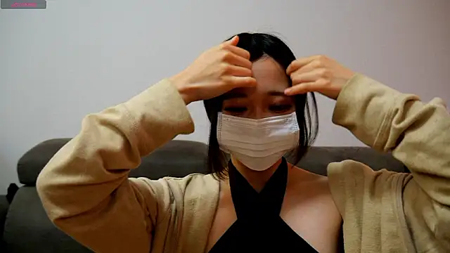 Snapshot of yua____chan chatting on 09-28-25, 01:44 yua    chan online show from 09-28-25, 01:44