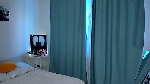 Chloeee4200 online show from 03-06-26, 12:23