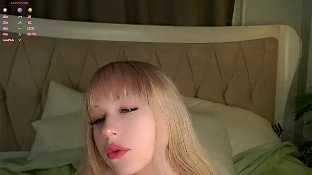 MarciDarugar online show from 10-27-25, 03:05