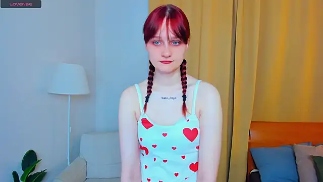 KatyKufel online show from 10-31-25, 06:42