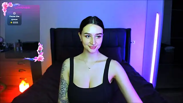 Snapshot of Veronica_Larsson chatting on 09-12-25, 04:29 Veronica Larsson online show from 09-12-25, 04:29