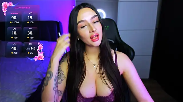 Snapshot of Veronica_Larsson chatting on 11-05-25, 08:53 Veronica Larsson online show from 11-05-25, 08:53