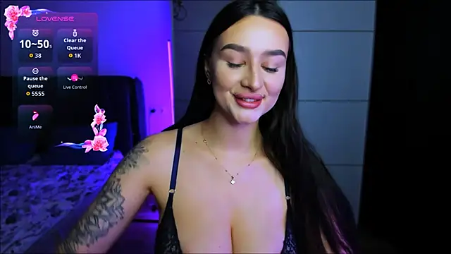 Snapshot of Veronica_Larsson chatting on 11-12-25, 08:19 Veronica Larsson online show from 11-12-25, 08:19