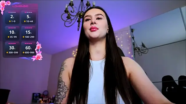 Snapshot of Veronica_Larsson chatting on 06-15-26, 04:42 Veronica Larsson online show from 06-15-26, 04:42