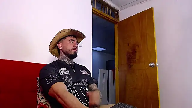 tommyblessd1 online show from 07-06-26, 07:49