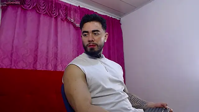 tommyblessd1 online show from 07-17-26, 05:36