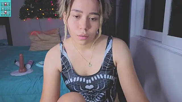 Snapshot of Aiilyn_Ds chatting on 12-15-25, 12:04 Aiilyn Ds online show from 12-15-25, 12:04