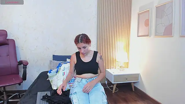 aliceandsia online show from 02-11-26, 07:19