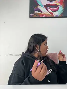 SharaRous online show from 11-18-25, 11:58