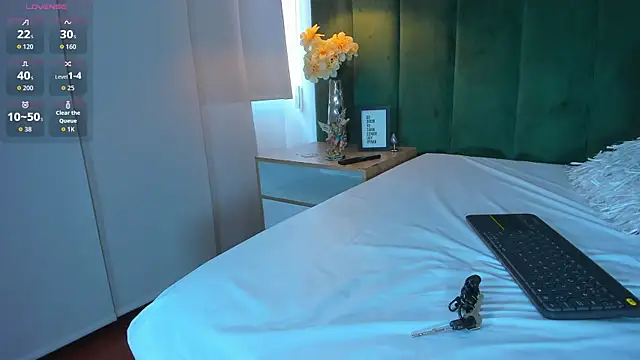 kittyy milk 001 online show from 09-23-25, 05:49