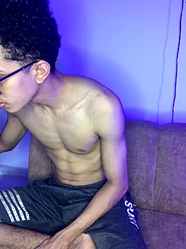 Snapshot of Cj_davis_ chatting on 09-28-25, 07:41 Cj davis online show from 09-28-25, 07:41