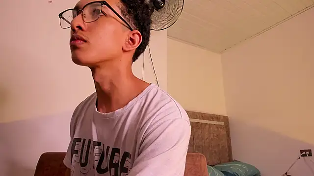 Snapshot of Cj_davis_ chatting on 10-04-25, 07:17 Cj davis online show from 10-04-25, 07:17