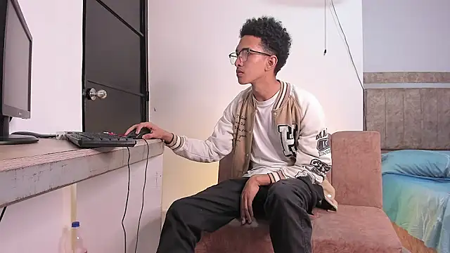 Snapshot of Cj_davis_ chatting on 10-08-25, 03:37 Cj davis online show from 10-08-25, 03:37