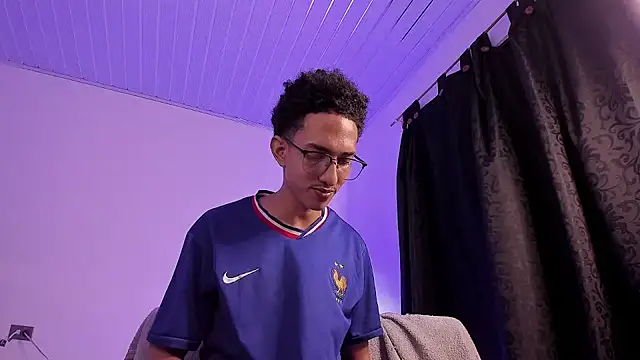 Snapshot of Cj_davis_ chatting on 11-09-25, 08:34 Cj davis online show from 11-09-25, 08:34