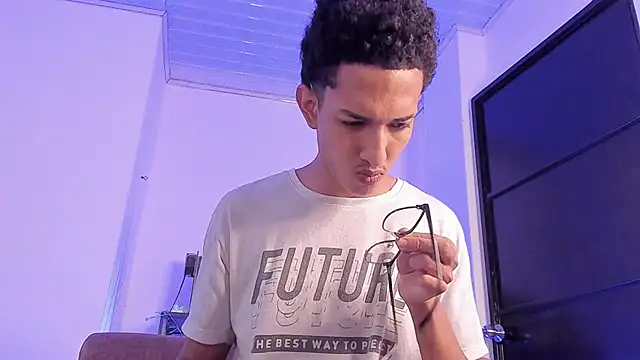 Snapshot of Cj_davis_ chatting on 11-19-25, 12:16 Cj davis online show from 11-19-25, 12:16