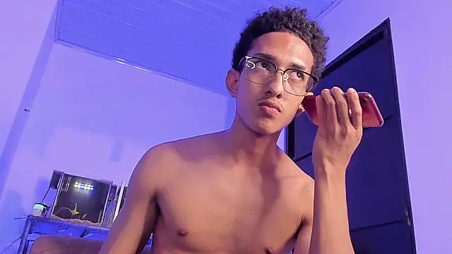 Snapshot of Cj_davis_ chatting on 11-23-25, 12:54 Cj davis online show from 11-23-25, 12:54