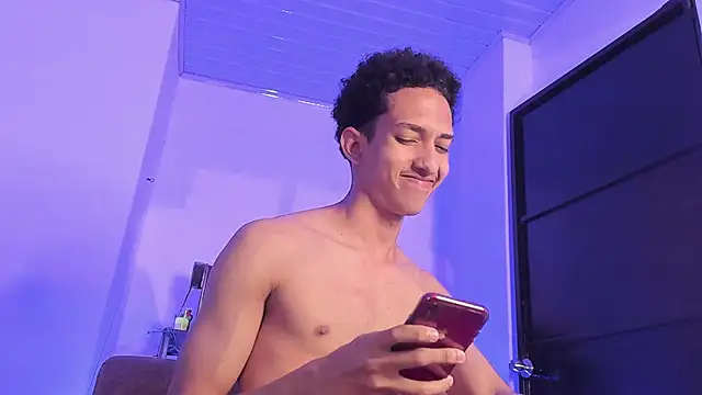 Snapshot of Cj_davis_ chatting on 11-25-25, 12:54 Cj davis online show from 11-25-25, 12:54