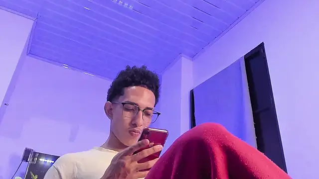 Snapshot of Cj_davis_ chatting on 12-05-25, 12:30 Cj davis online show from 12-05-25, 12:30