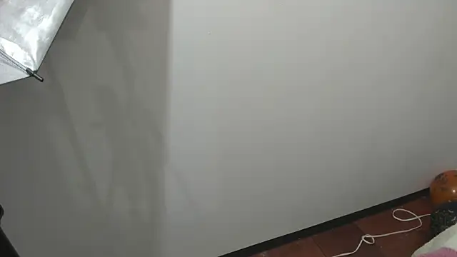 nina vixen online show from 10-31-25, 03:46